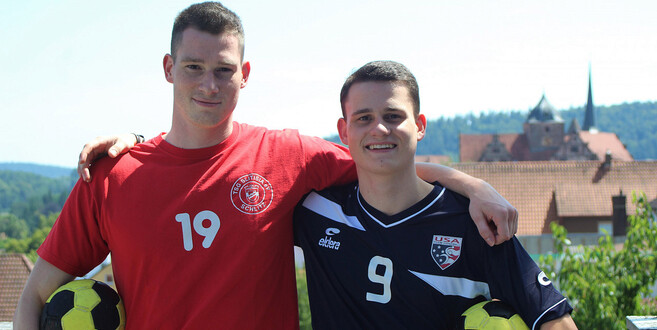 Schlitzer Handballer im Trikot der USA: Justin (l.) und Tyler Shores wurden für Juniorenteams der Vereinigten Staaten nominiert.