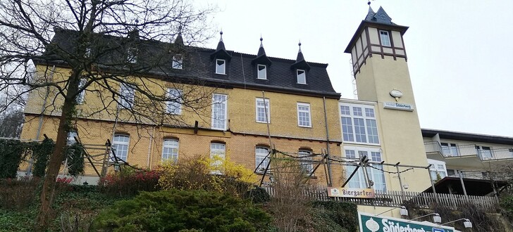 Das Windbeutel-Café in Bad Salzschlirf schließt. Der Hotelbetrieb geht weiter