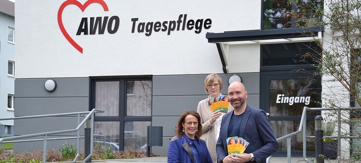 von links nach rechts: Susanne Fladung, Sigrid Wieder und Frank Fladung wollen glückliche Pfleger, für glückliche Bewohner des Altenzentrums