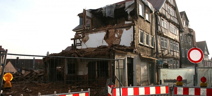 Nicht schon wieder: Zum zweiten Mal sind Gebäudeteile des Hauses Nummer 28 an der Bad Hersfelder Unteren Frauenstraße eingestürzt.